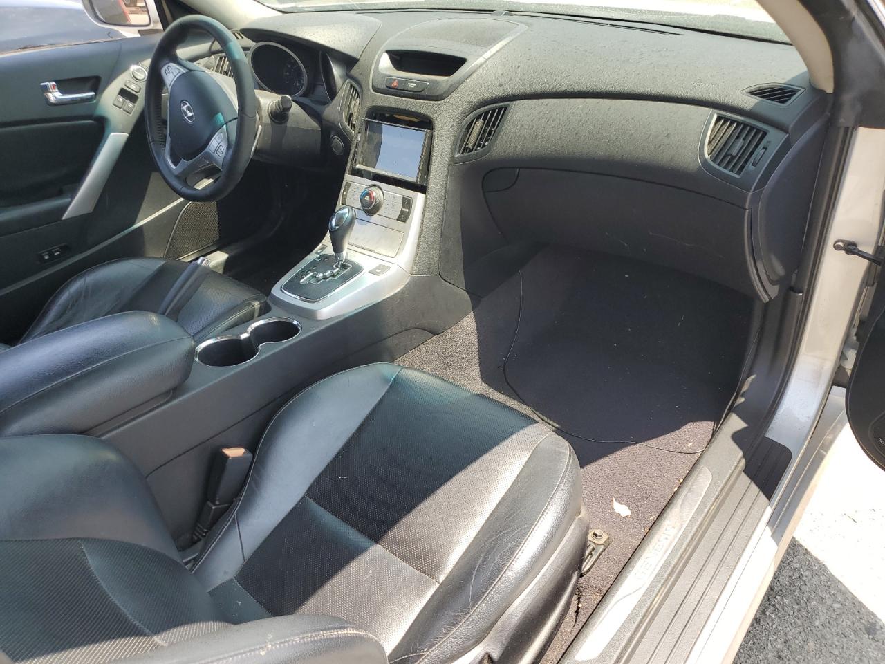 2010 Hyundai Genesis Coupe 3.8L VIN: KMHHU6KHXAU033994 Lot: 60257285