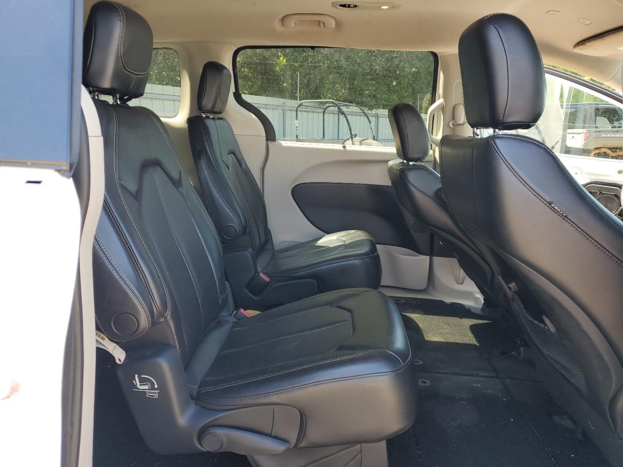 2020 Chrysler Voyager Lxi VIN: 2C4RC1DG0LR147019 Lot: 59718345