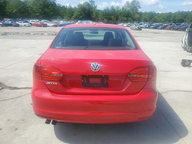 Sedans VOLKSWAGEN JETTA 2014 Czerwony