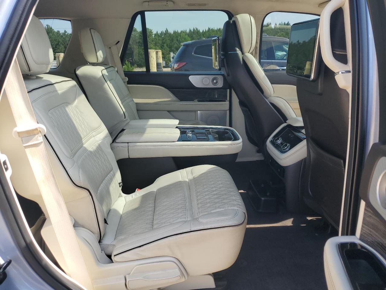 2018 Lincoln Navigator Black Label VIN: 5LMJJ2TT3JEL03208 Lot: 61926035
