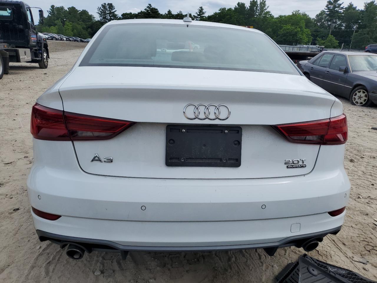 2018 Audi A3 Premium Plus VIN: WAUJ8GFF1J1042073 Lot: 61302455