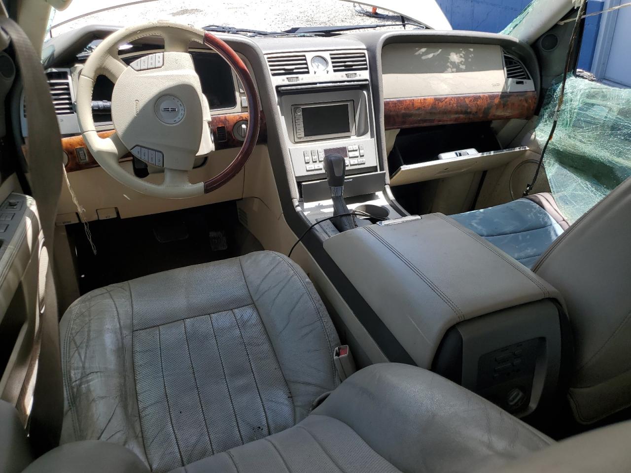 2004 Lincoln Navigator VIN: 5LMFU28R54LJ29068 Lot: 61758635