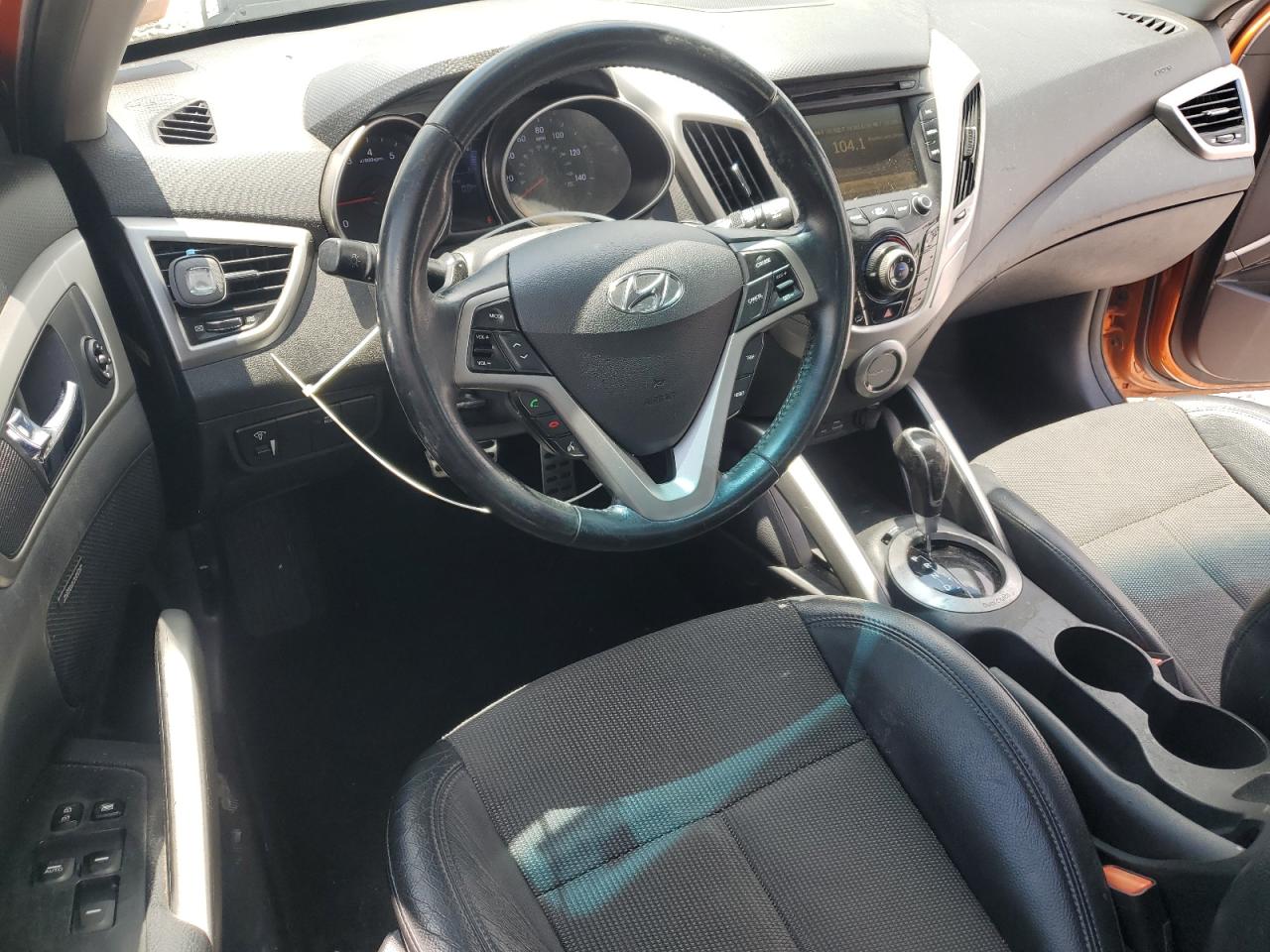 2024 Hyundai Veloster VIN: KMHTC6AD0EU207895 Lot: 61390025
