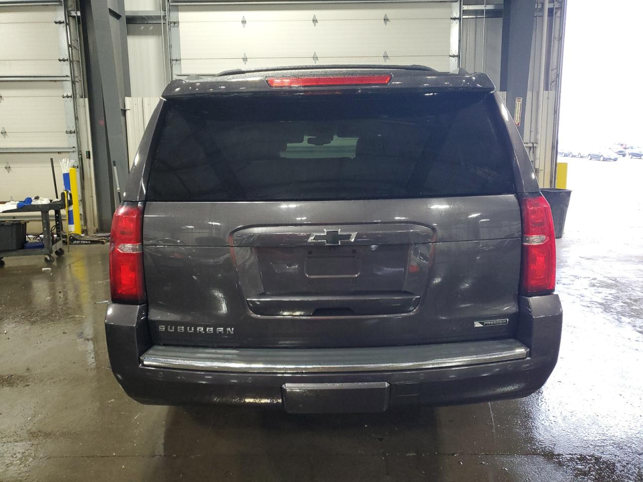 2017 Chevrolet Suburban K1500 Premier VIN: 1GNSKJKC7HR164117 Lot: 60754235