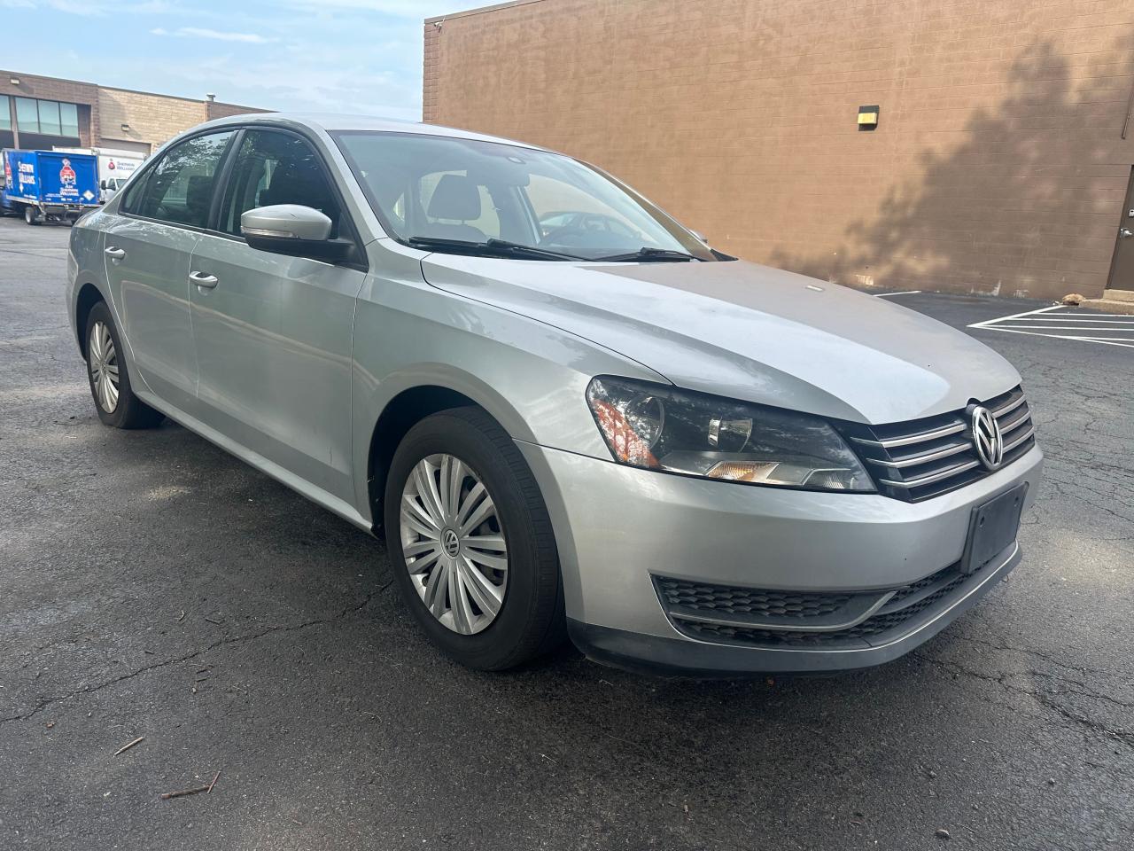 2014 Volkswagen Passat S