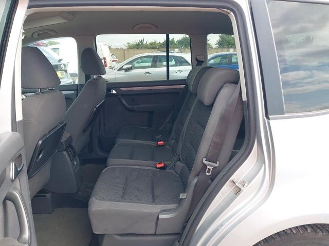 2011 VOLKSWAGEN TOURAN SE