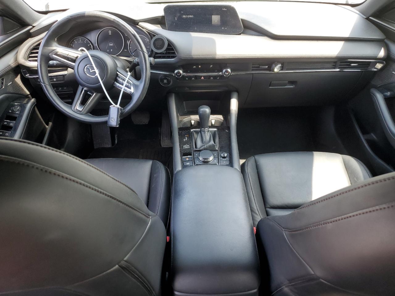 2020 Mazda 3 Preferred VIN: JM1BPAMMXL1160960 Lot: 59092995