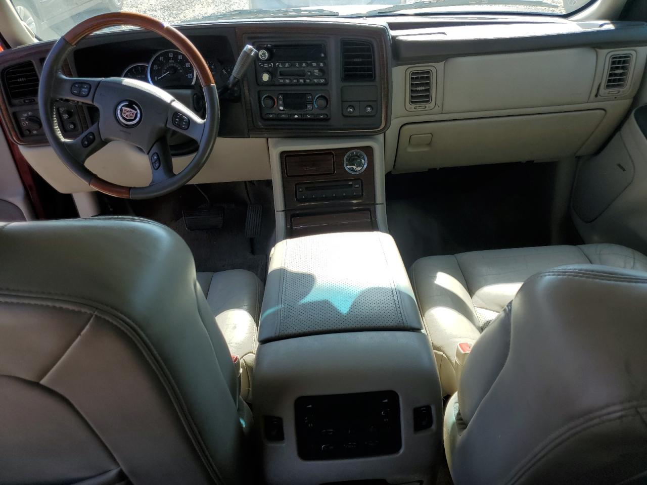 2004 Cadillac Escalade Luxury VIN: 1GYEK63N94R175952 Lot: 61661125