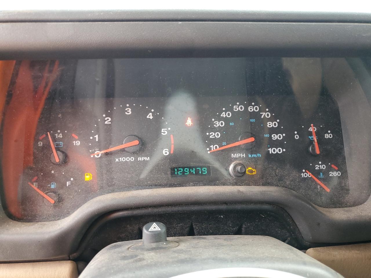 2002 Jeep Wrangler / Tj Sahara VIN: 1J4FA59S52P763290 Lot: 59115665