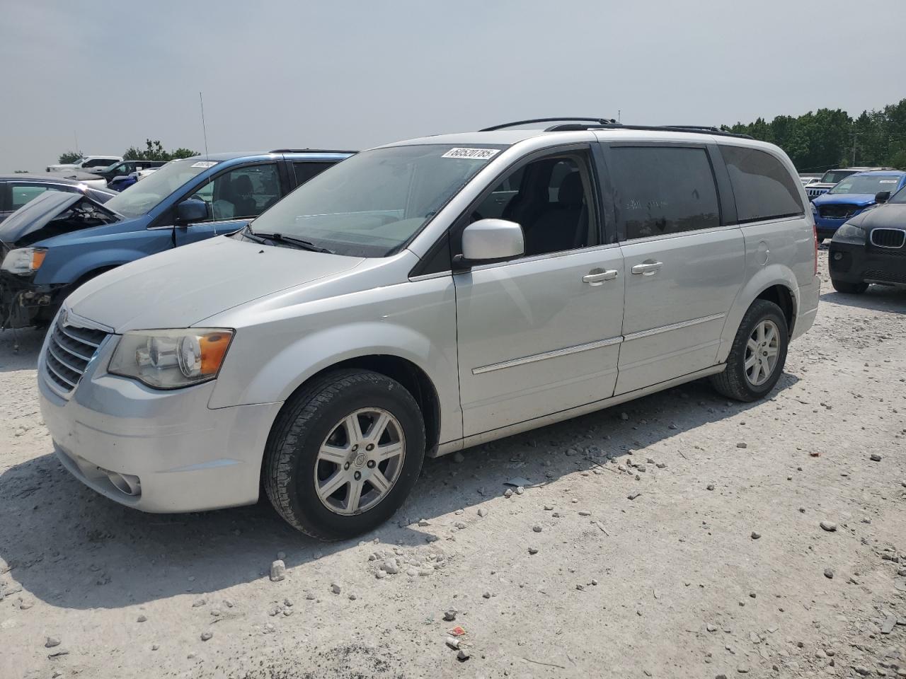 2010 Chrysler Town & Country Touring
