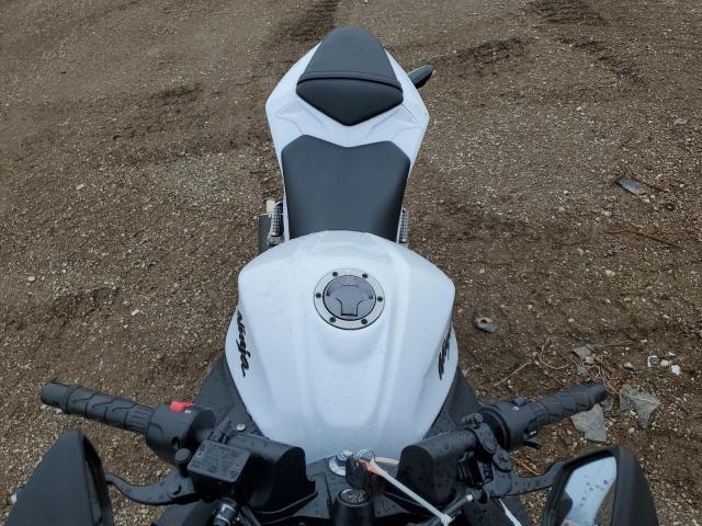 undisplay KAWASAKI NINJA 900 2013 Белый