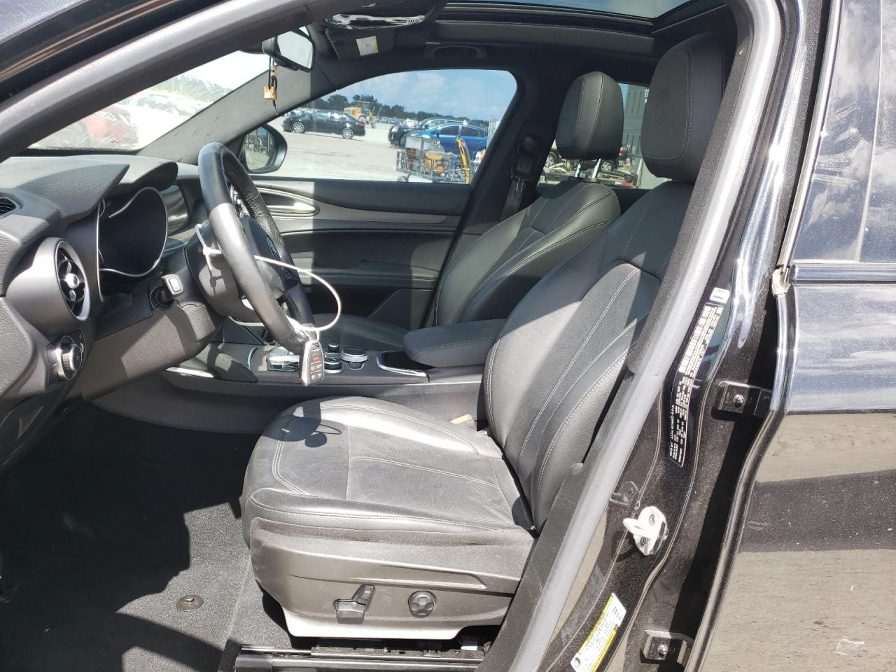 2023 Alfa Romeo Stelvio Ti VIN: ZASPAKBN5P7D52838 Lot: 61898305