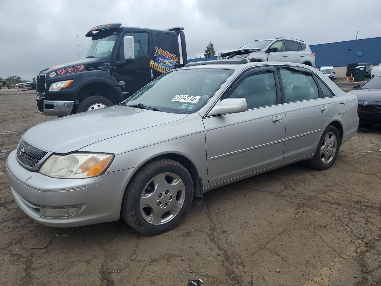 2004 Toyota Avalon Xl იყიდება Woodhaven-ში, MI - Minor Dent/Scratches