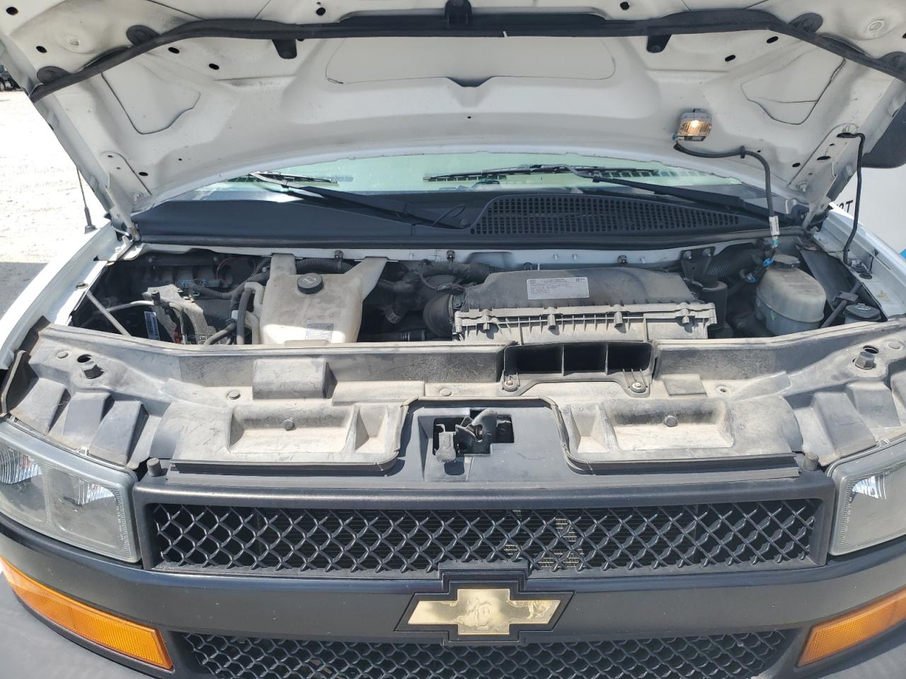 CHEVROLET EXPRESS 2018 VIN 1GCWGAFP8J1180209 zdjęcie 12