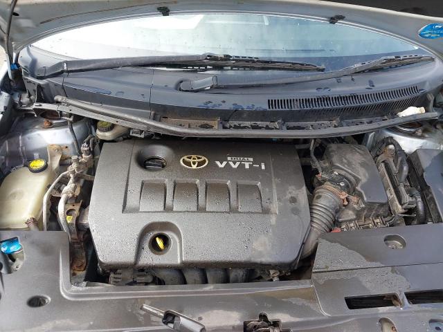 2007 TOYOTA AURIS TR V
