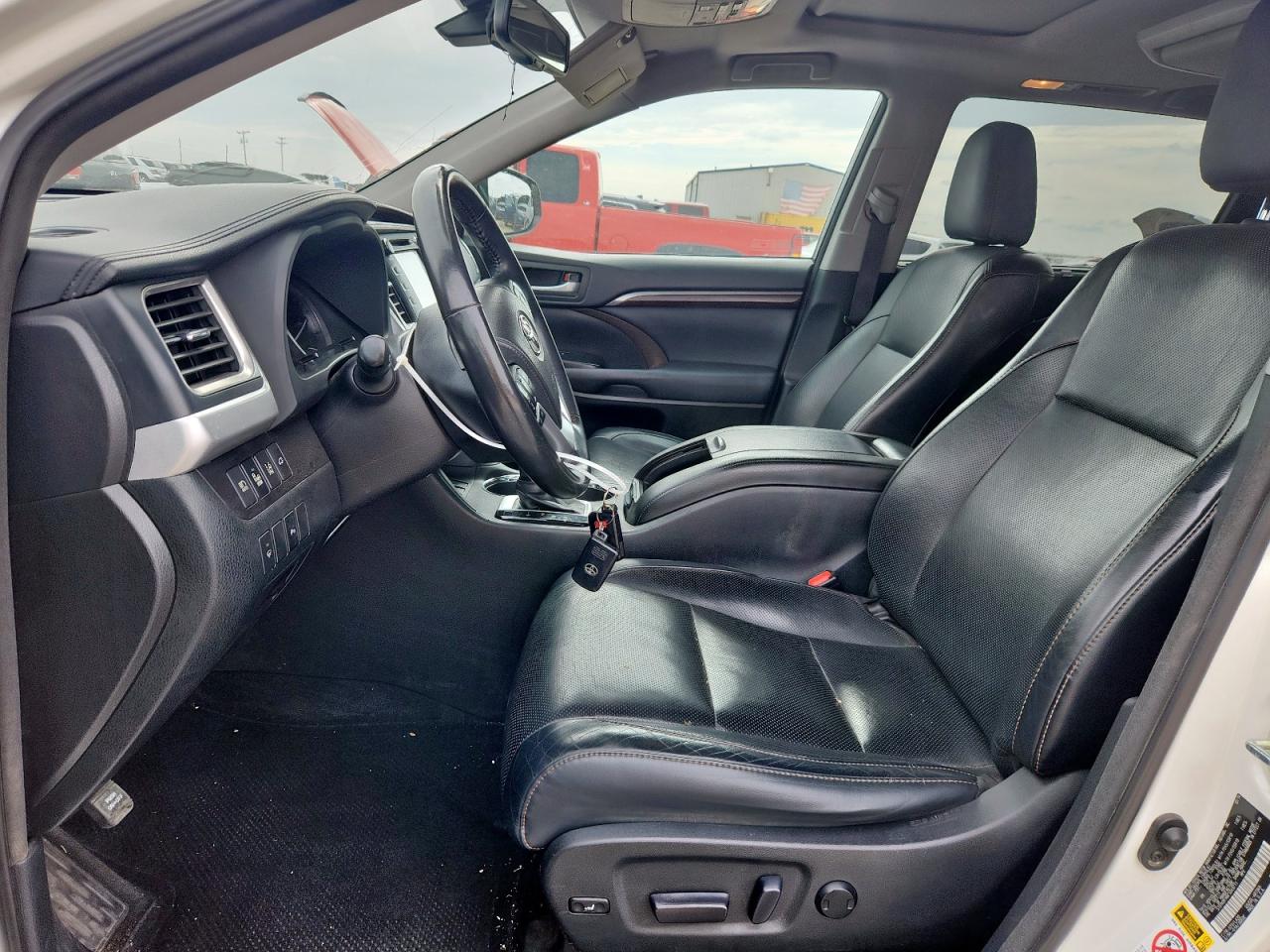 2015 Toyota Highlander Limited VIN: 5TDYKRFH6FS049711 Lot: 62236235