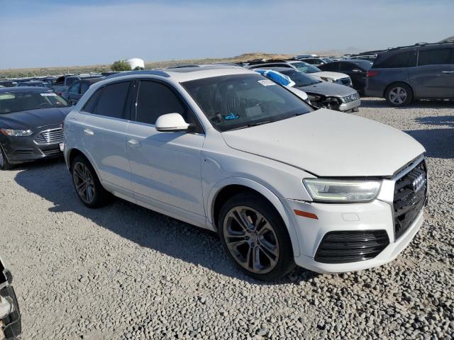 Паркетники AUDI Q3 2016 Белы