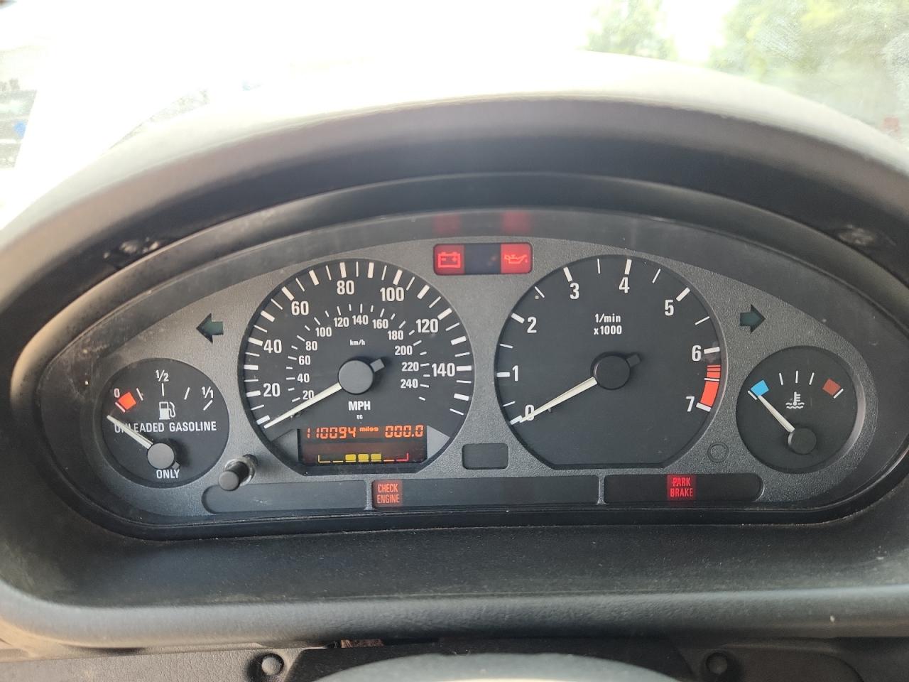 1998 BMW Z3 1.9 VIN: 4USCH7321WLE05994 Lot: 62466055