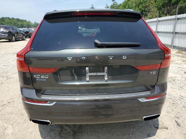  VOLVO XC60 2021 Серый