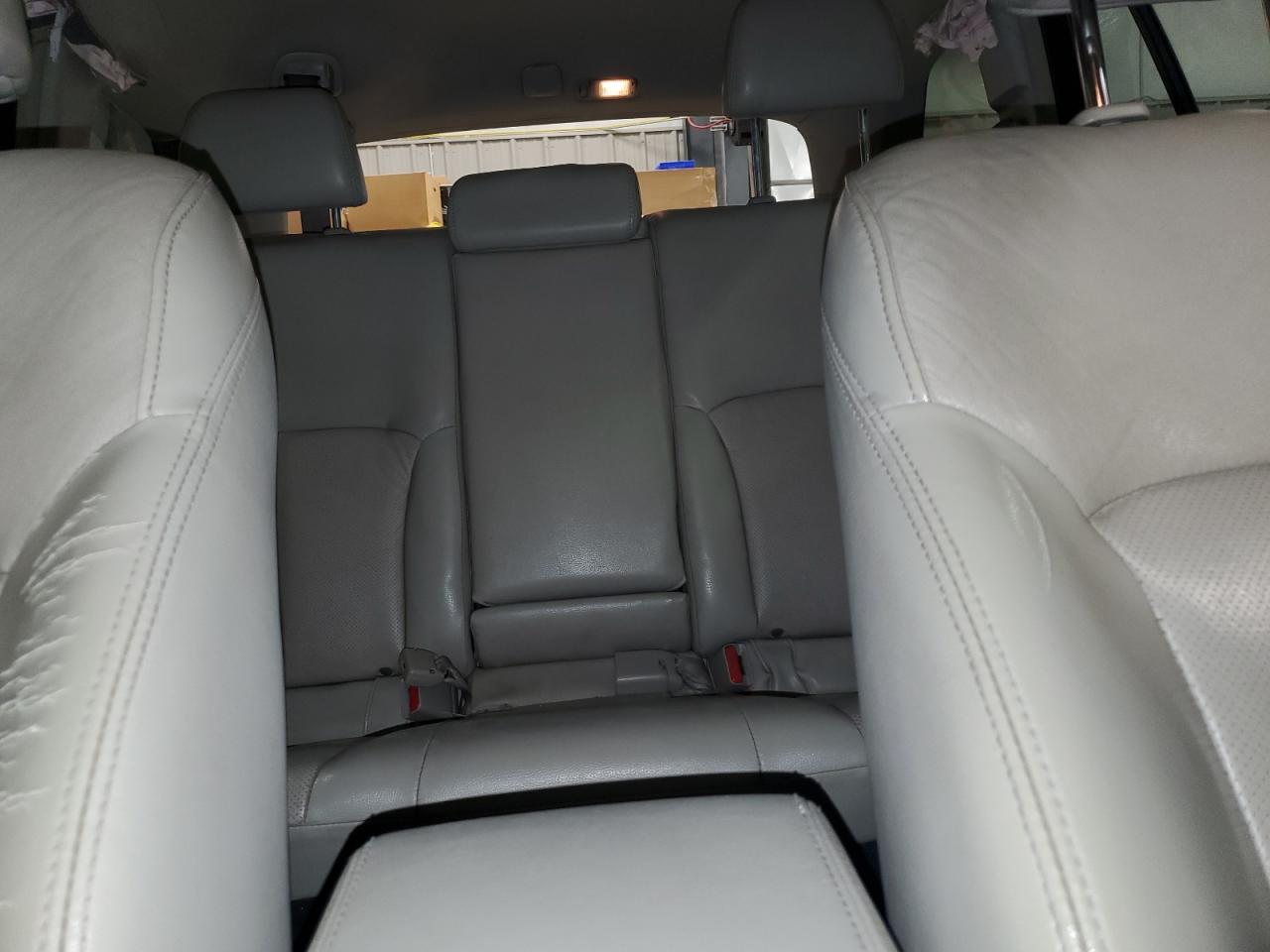 2011 Subaru Outback 2.5I Limited VIN: 4S4BRBLC3B3352650 Lot: 62191985