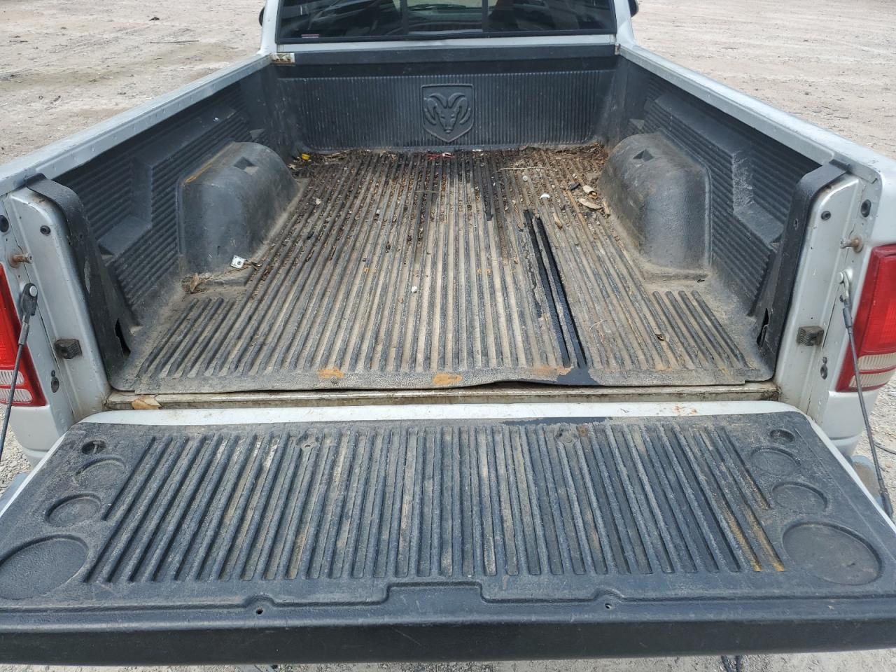 2002 Dodge Dakota Base VIN: 1B7FL16X62S699640 Lot: 62934725