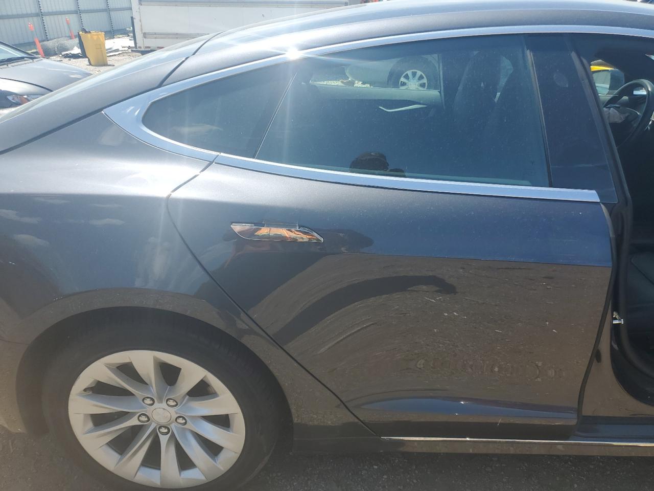 2018 Tesla Model S VIN: 5YJSA1E25JF273444 Lot: 62017745