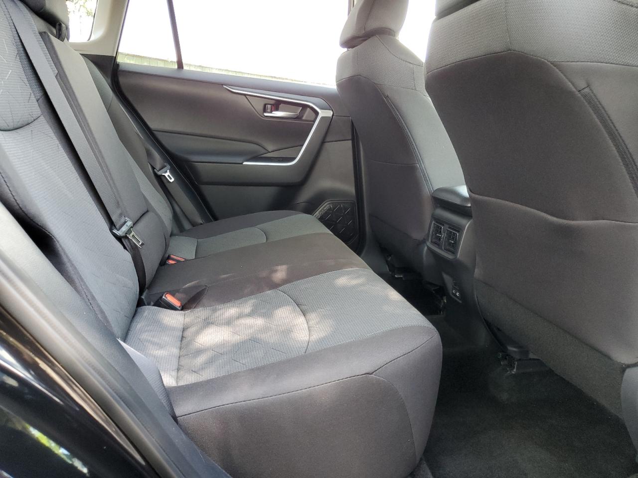 TOYOTA RAV4 2025 VIN 2T3W1RFV5SC330649 photo 10