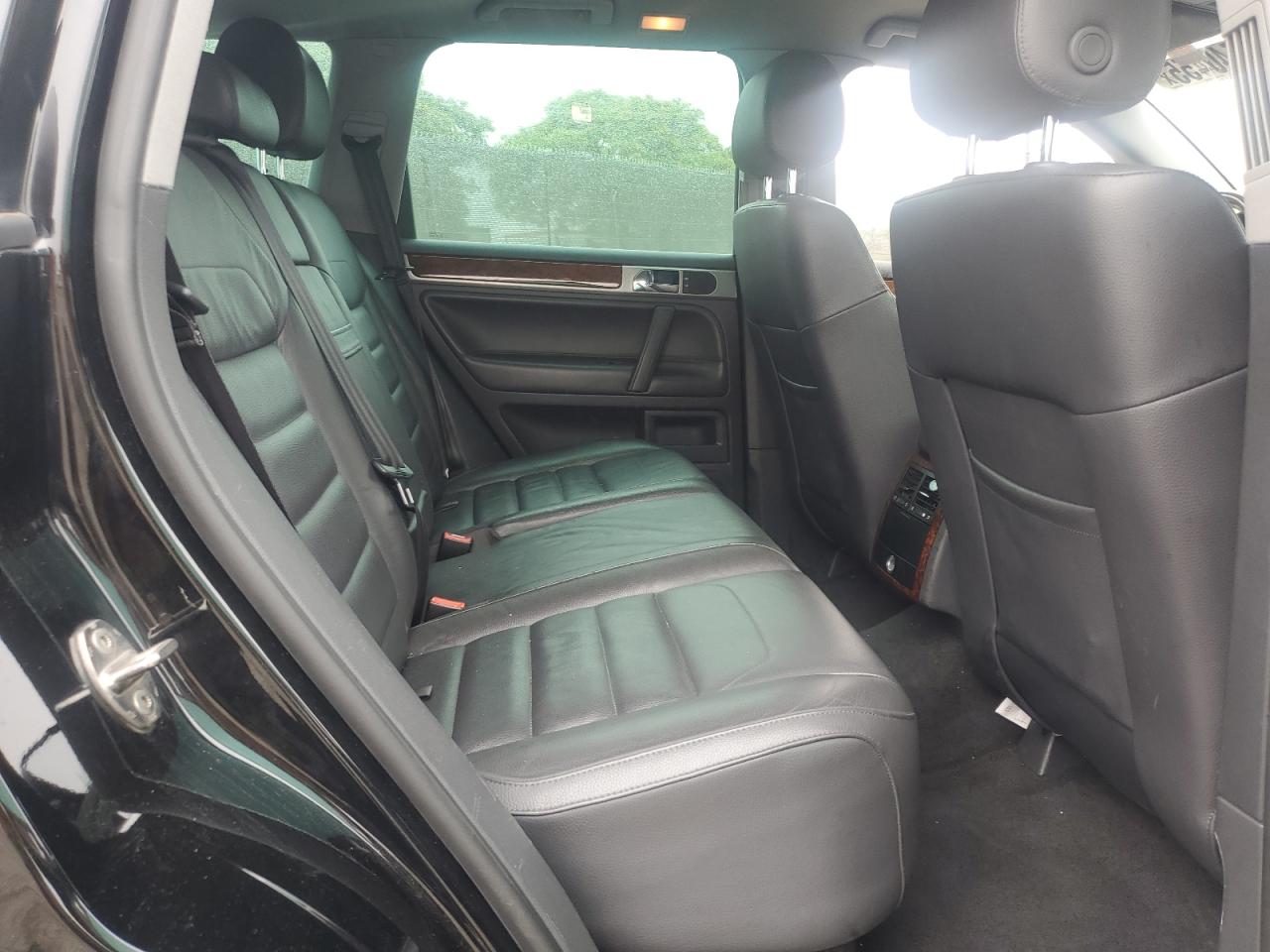 2010 Volkswagen Touareg Tdi VIN: WVGFK7A96AD001251 Lot: 59540455