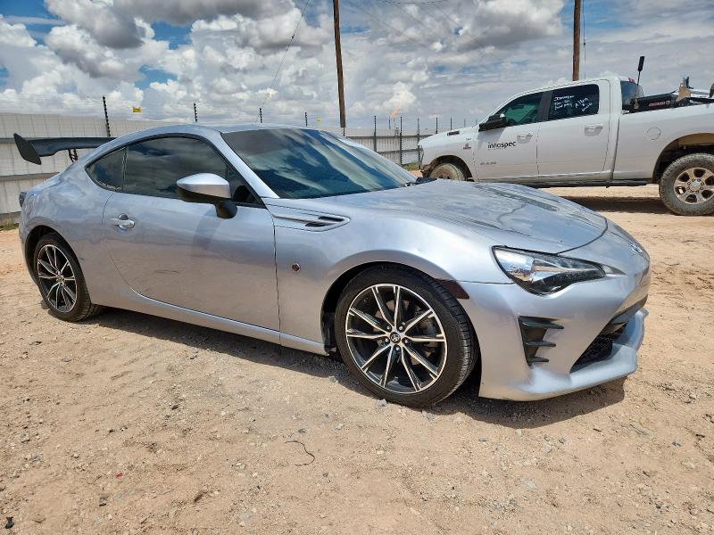  TOYOTA 86 2020 Серебристый