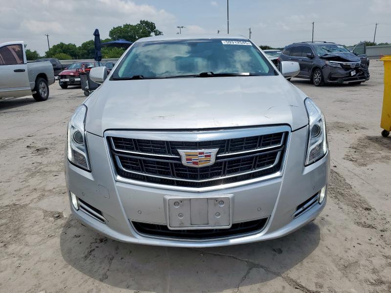 CADILLAC XTS 2017 Srebrny