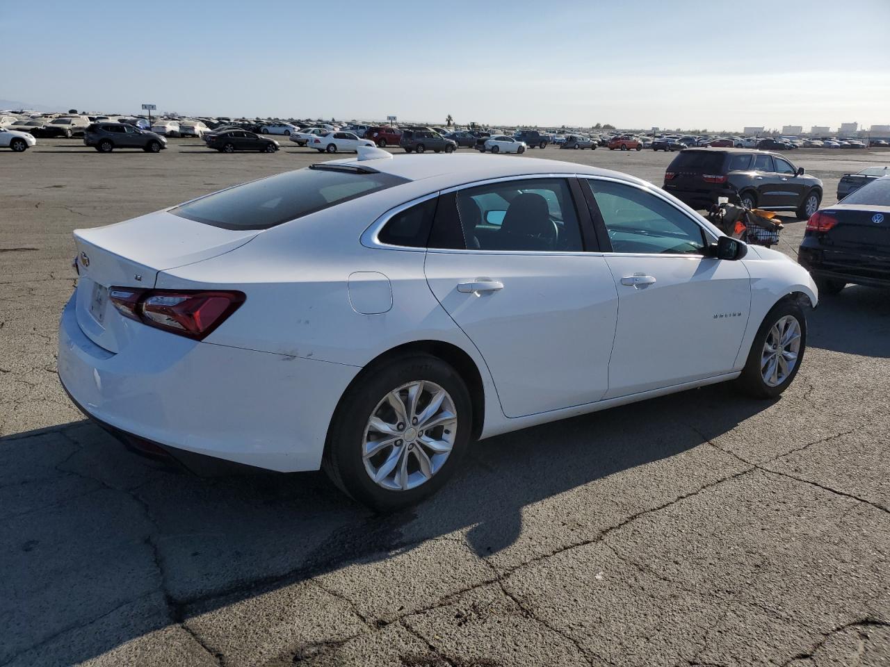 CHEVROLET MALIBU 2020 VIN 1G1ZD5ST8LF071599 фото 3