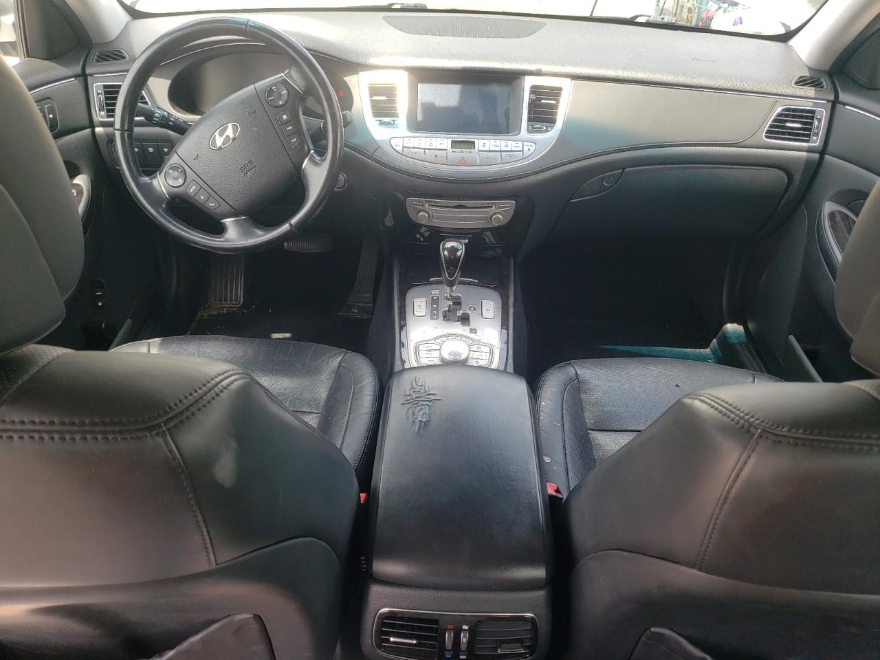 2013 Hyundai Genesis 3.8L VIN: KMHGC4DD4DU233870 Lot: 60098865