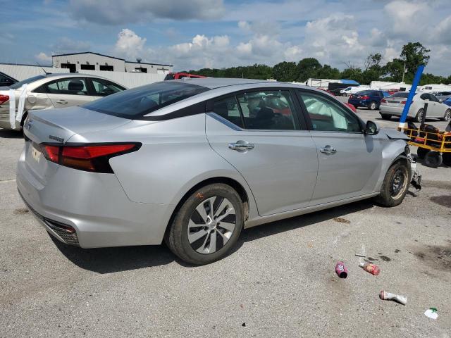  NISSAN ALTIMA 2019 Серебристый