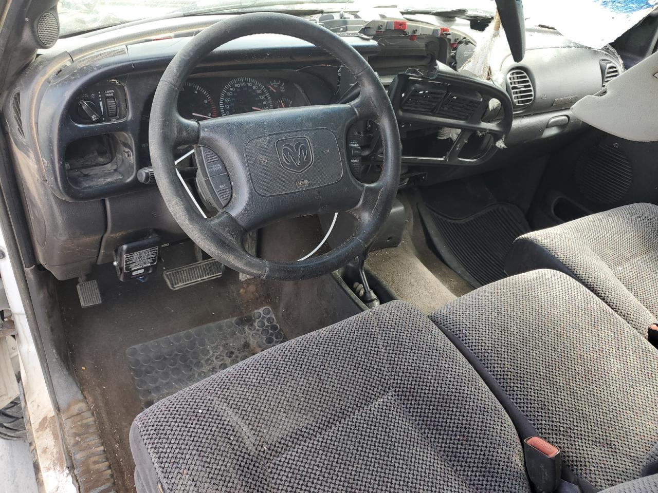 2000 Dodge Ram 2500 VIN: 3B7KF23Z5YG118470 Lot: 60055305