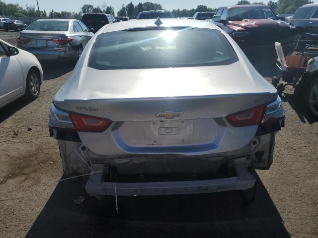  CHEVROLET MALIBU 2017 Srebrny