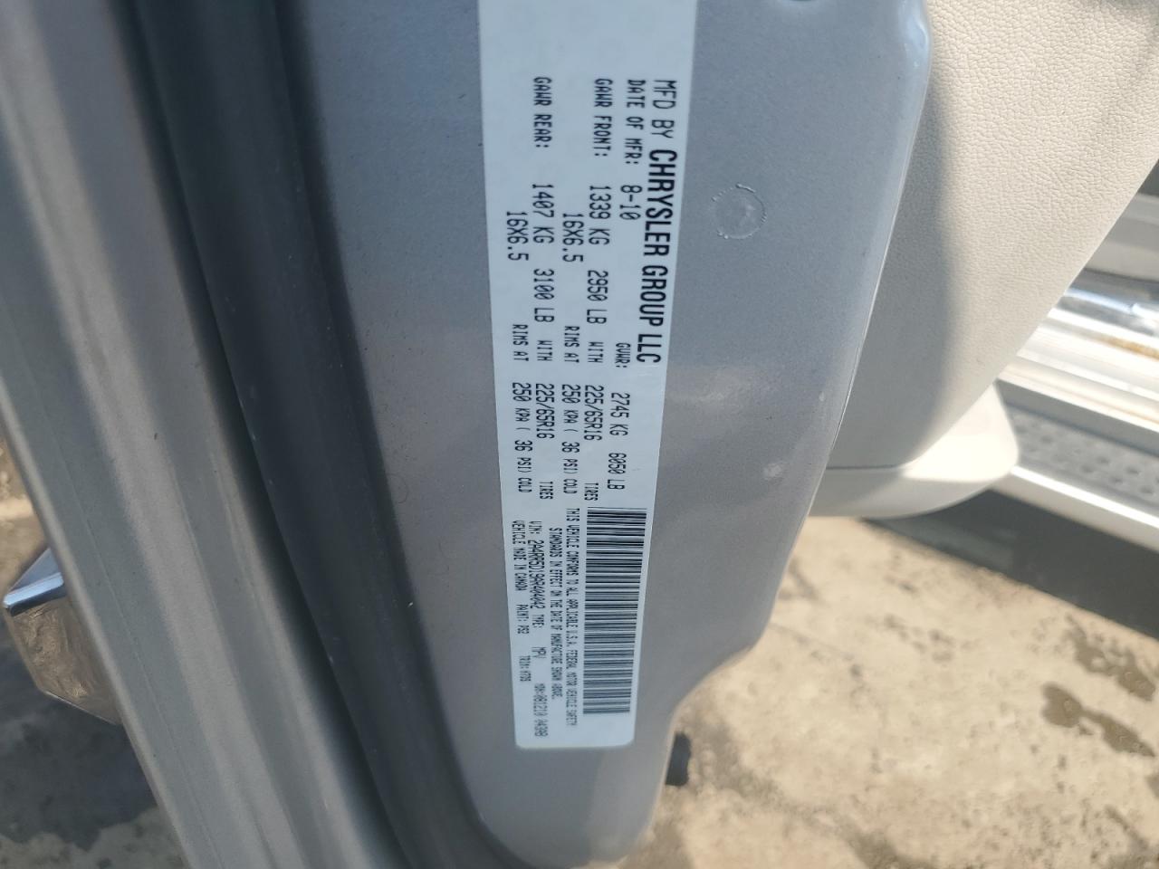 2010 Chrysler Town & Country Touring VIN: 2A4RR5D19AR404042 Lot: 62632525