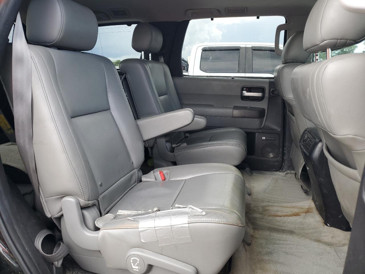 2010 Toyota Sequoia Limited VIN: 5TDKY5G12AS028944 Lot: 62515385