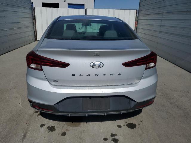  HYUNDAI ELANTRA 2019 Серебристый