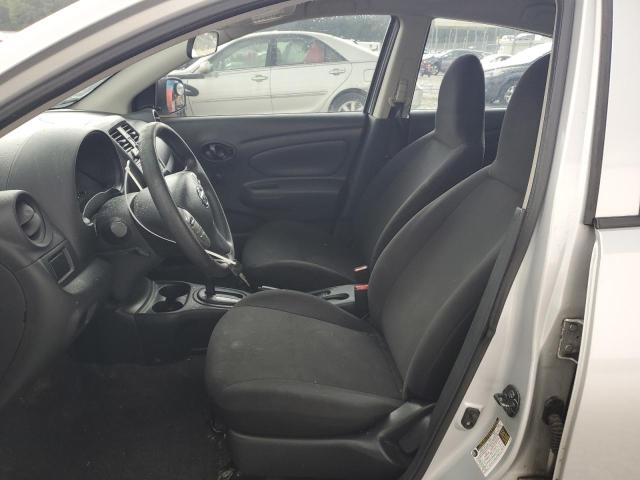 Седаны NISSAN VERSA 2015 Серебристый