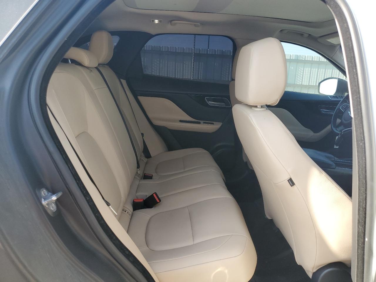 2018 Jaguar F-Pace Premium VIN: SADCJ2GX1JA236052 Lot: 62367645