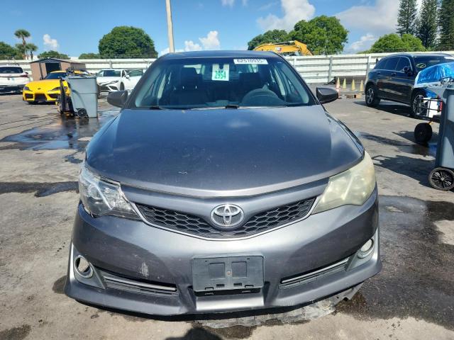  TOYOTA CAMRY 2014 Szary