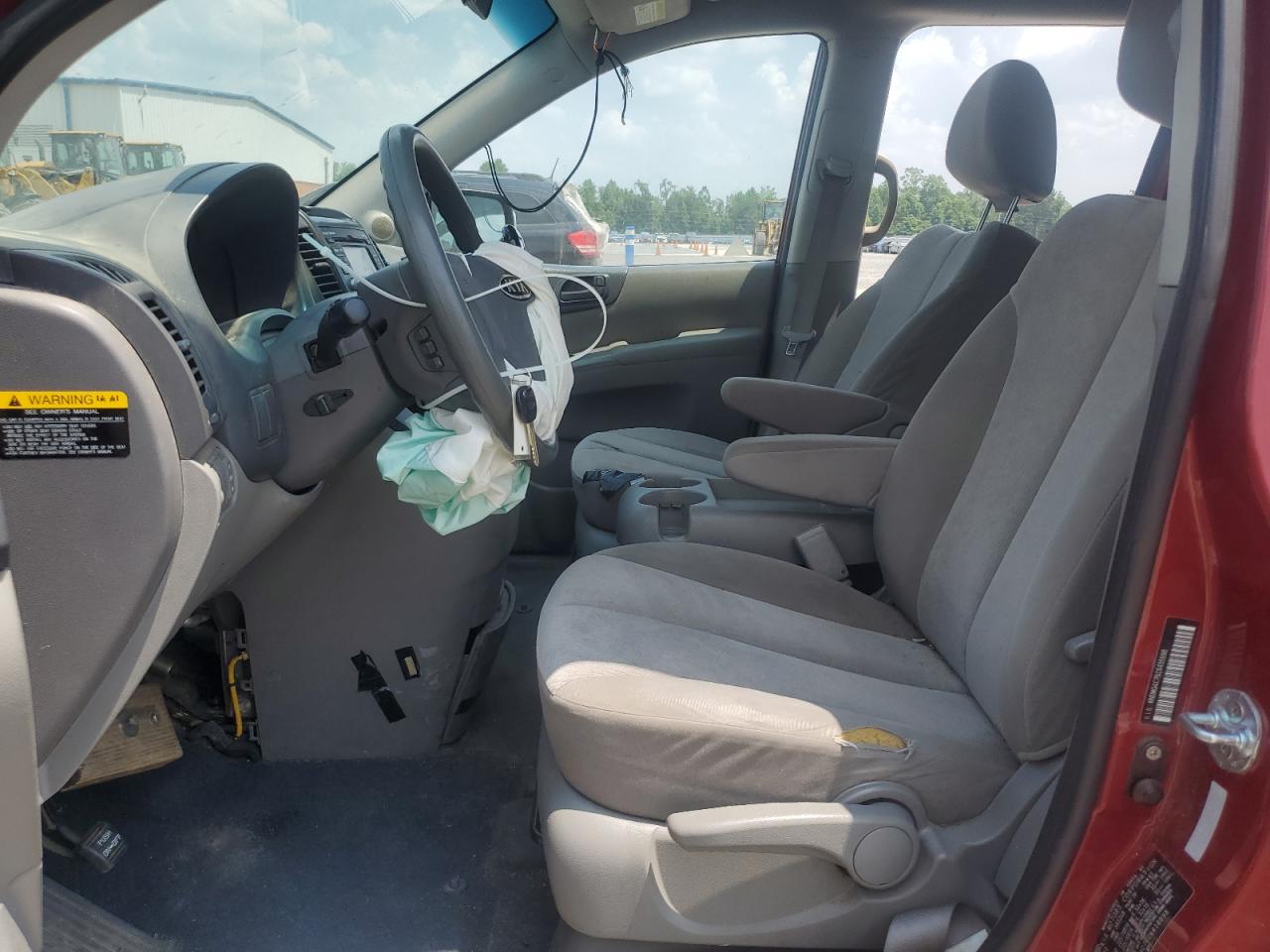2012 Kia Sedona Lx VIN: KNDMG4C76C6418898 Lot: 62532075