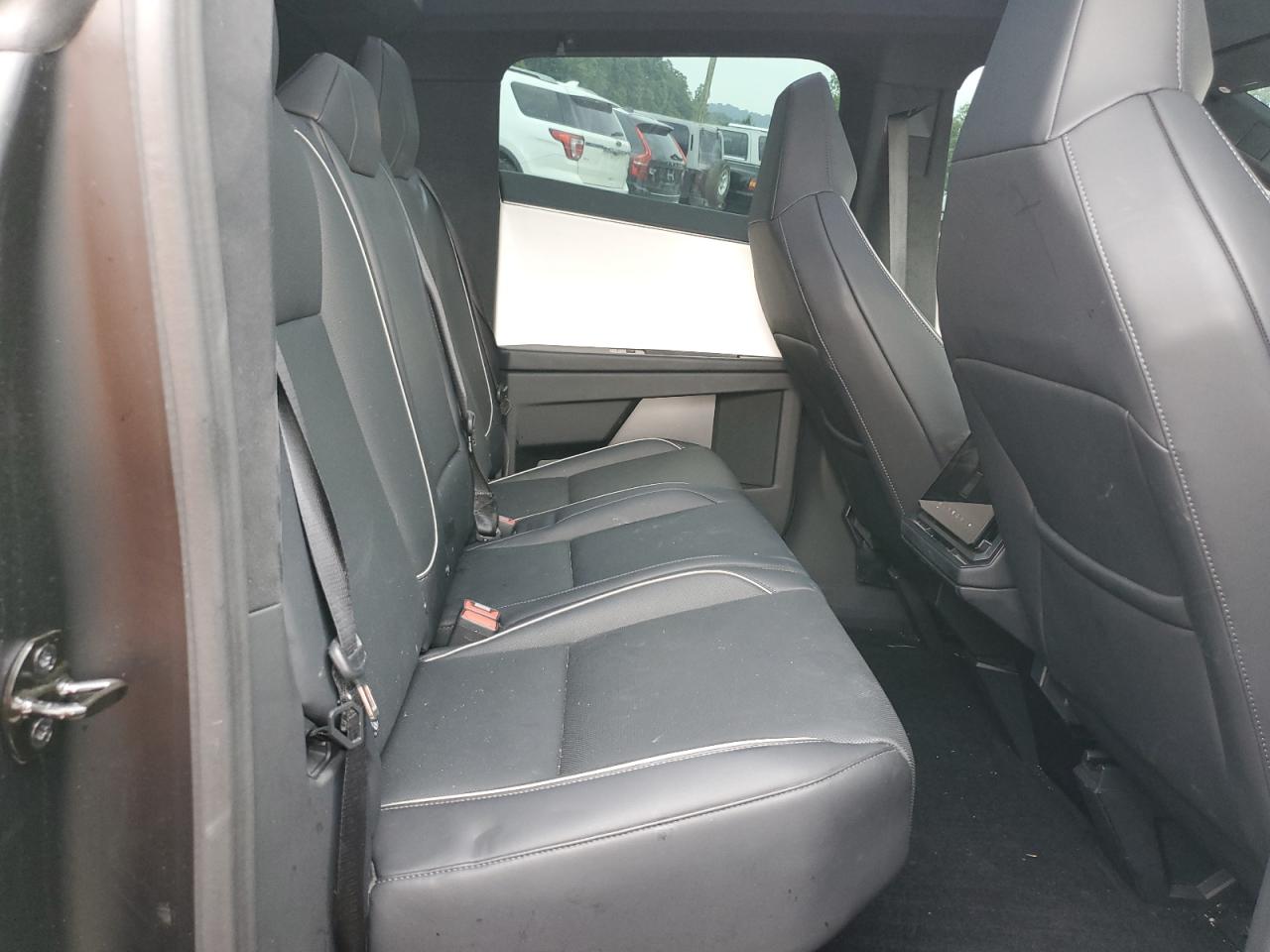2024 Tesla Cybertruck VIN: 7G2CEHEE8RA017252 Lot: 58918195