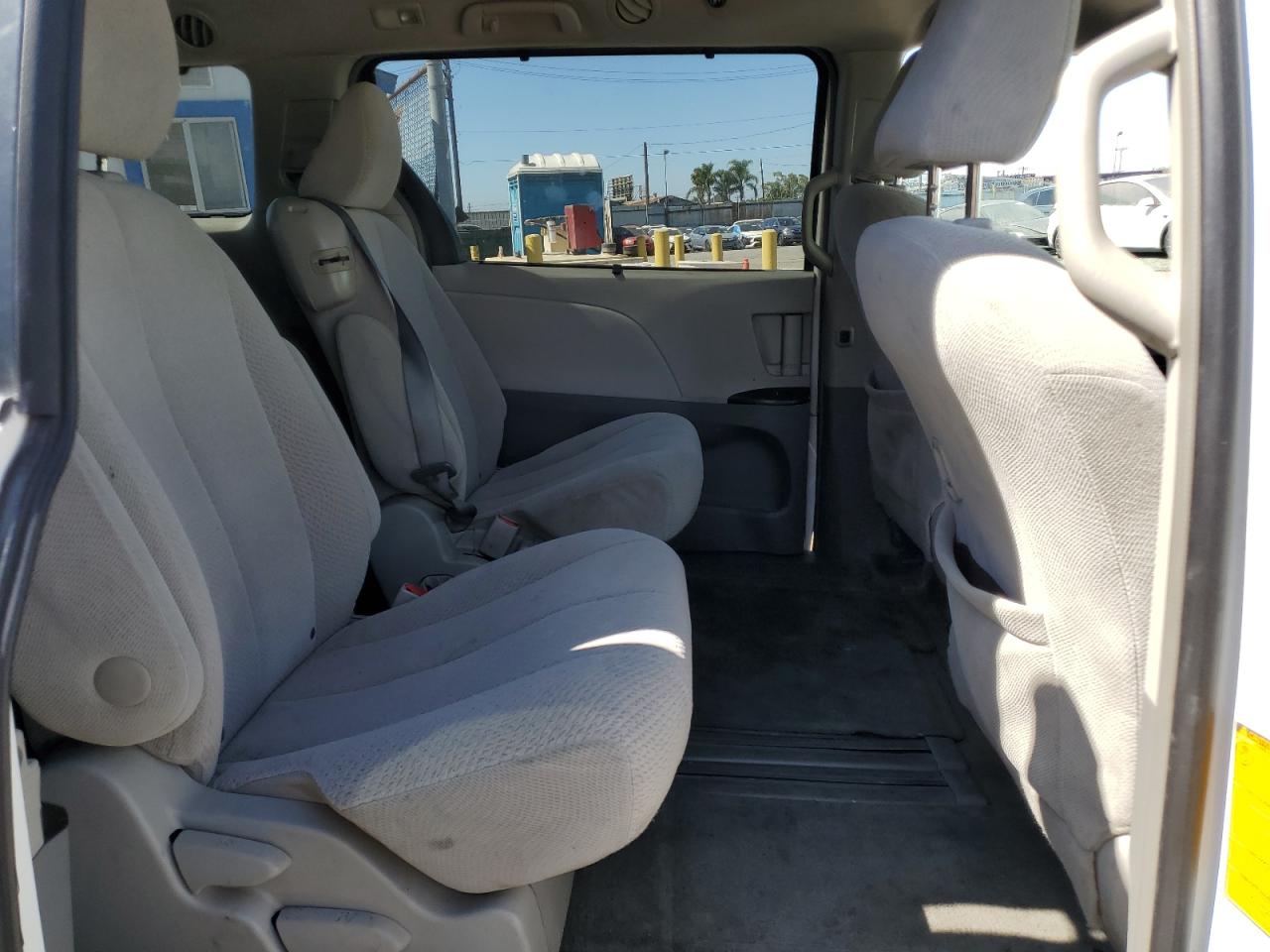 2012 Toyota Sienna Le VIN: 5TDKK3DC8CS241301 Lot: 62791895