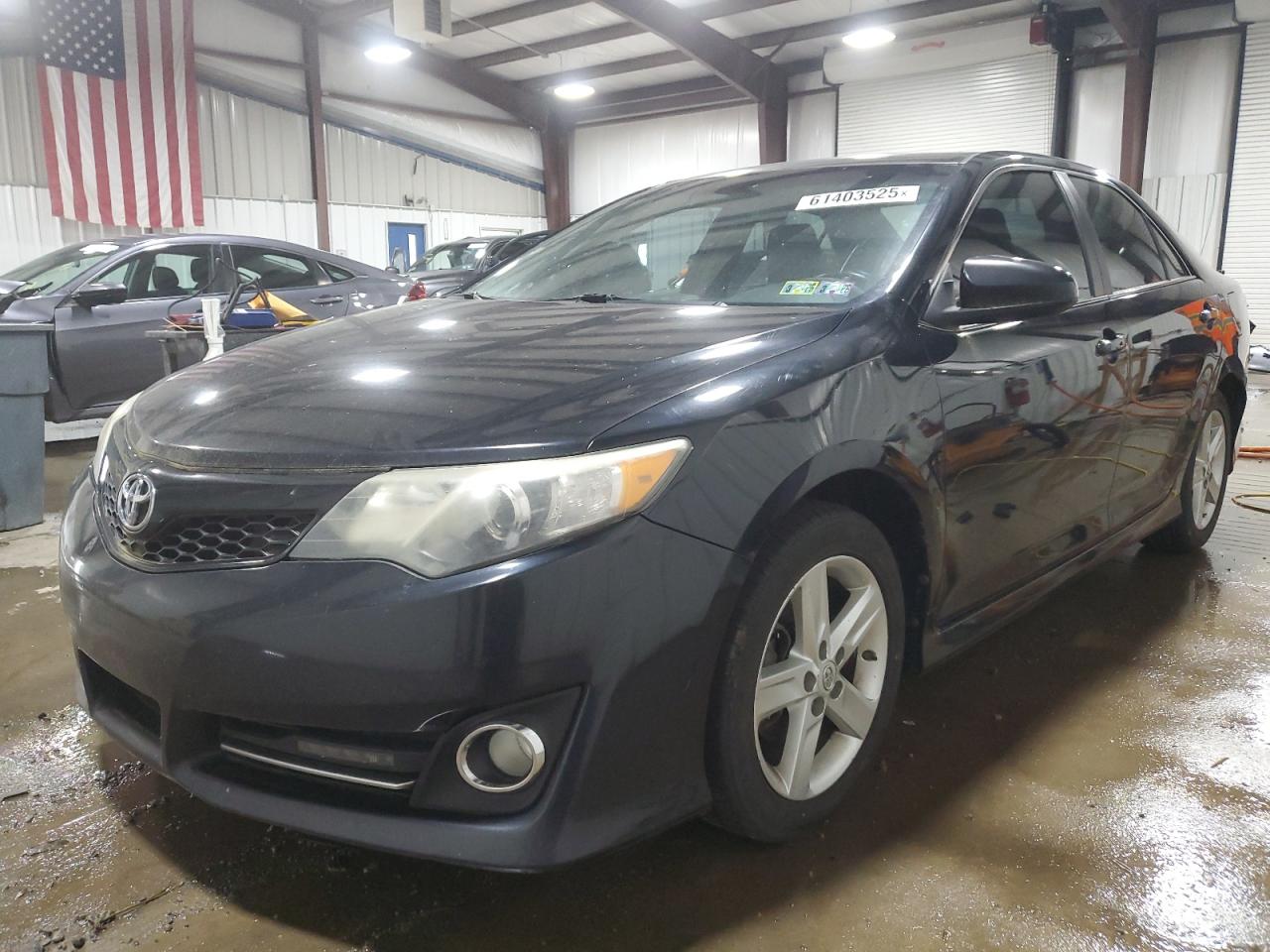 2014 Toyota Camry L იყიდება West Mifflin-ში, PA - Normal Wear