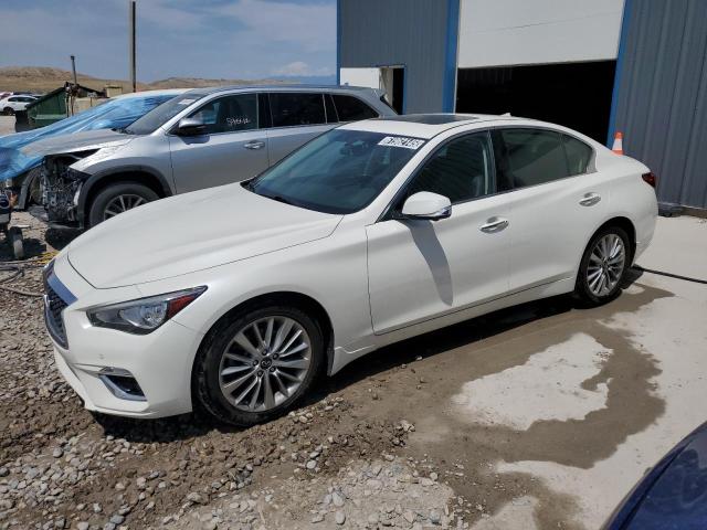  INFINITI Q50 2021 Biały