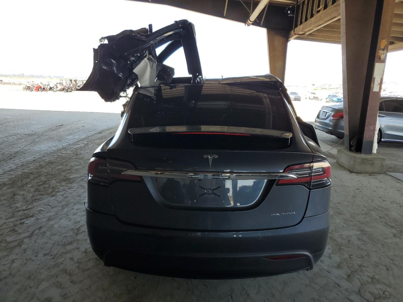 2019 Tesla Model X VIN: 5YJXCBE23KF207174 Lot: 62200275