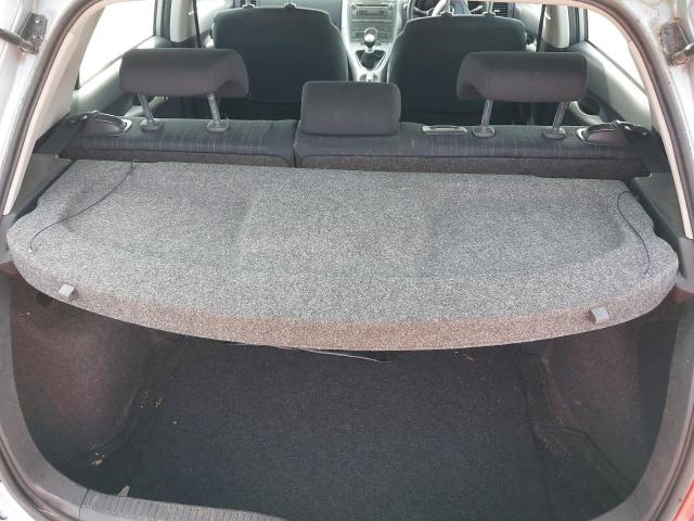 2010 TOYOTA AURIS TR S