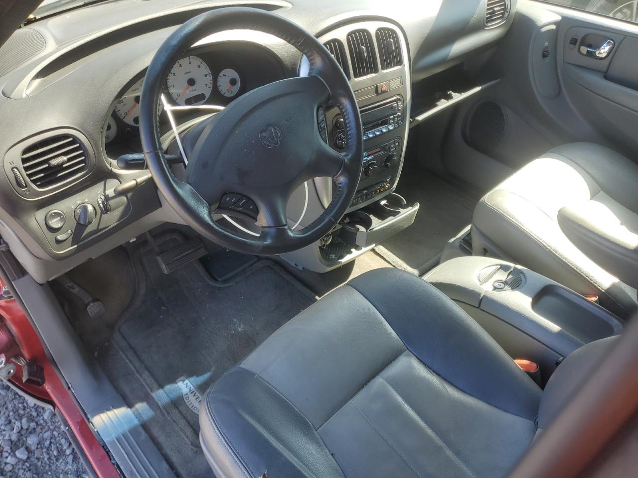 2004 Dodge Grand Caravan Sxt VIN: 2D4GP44L64R538237 Lot: 60810815