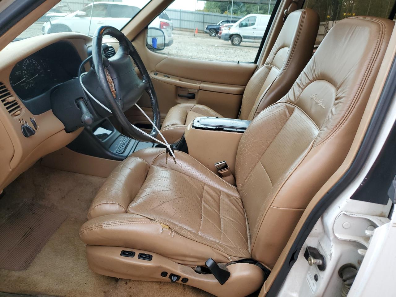1996 Ford Explorer VIN: 1FMDU32P1TZB95989 Lot: 60714735